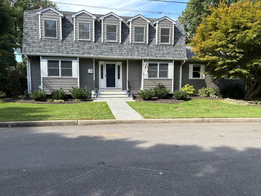 Mulching & Flower Beds